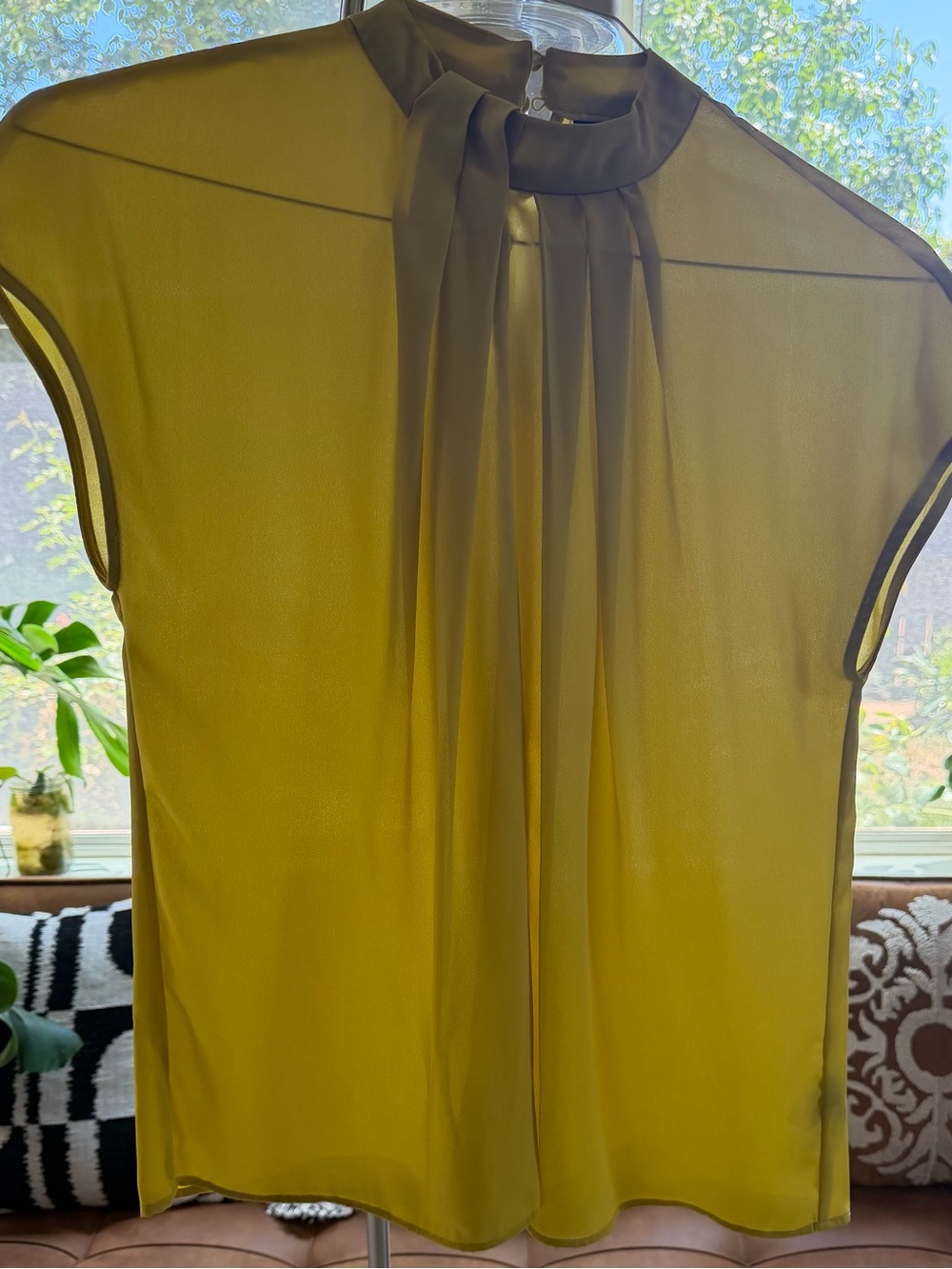 Worthington citron Yellow green Tie-Neck Blouse